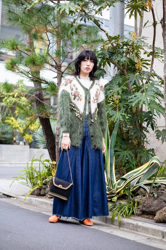 青山 彩織