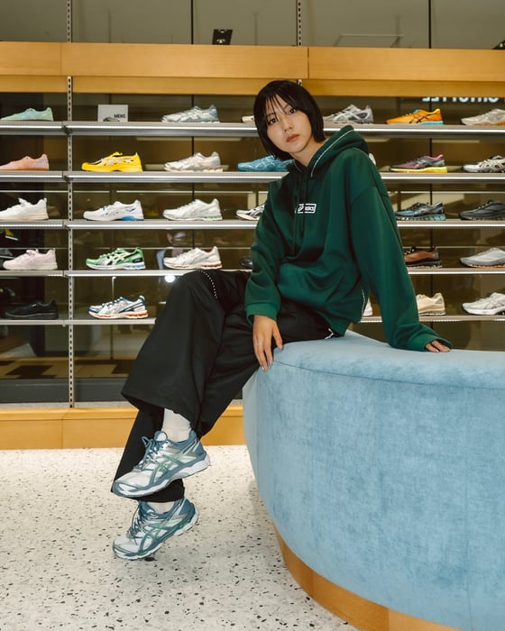 ���� ��[