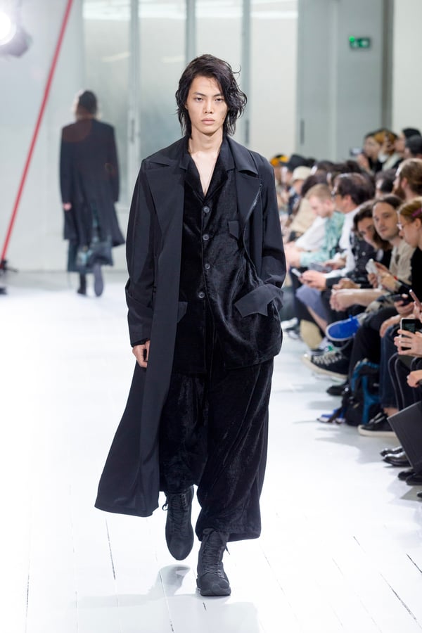 Yohji Yamamoto HOMME 2020年春夏 | パリ | 画像43枚 - FASHIONSNAP