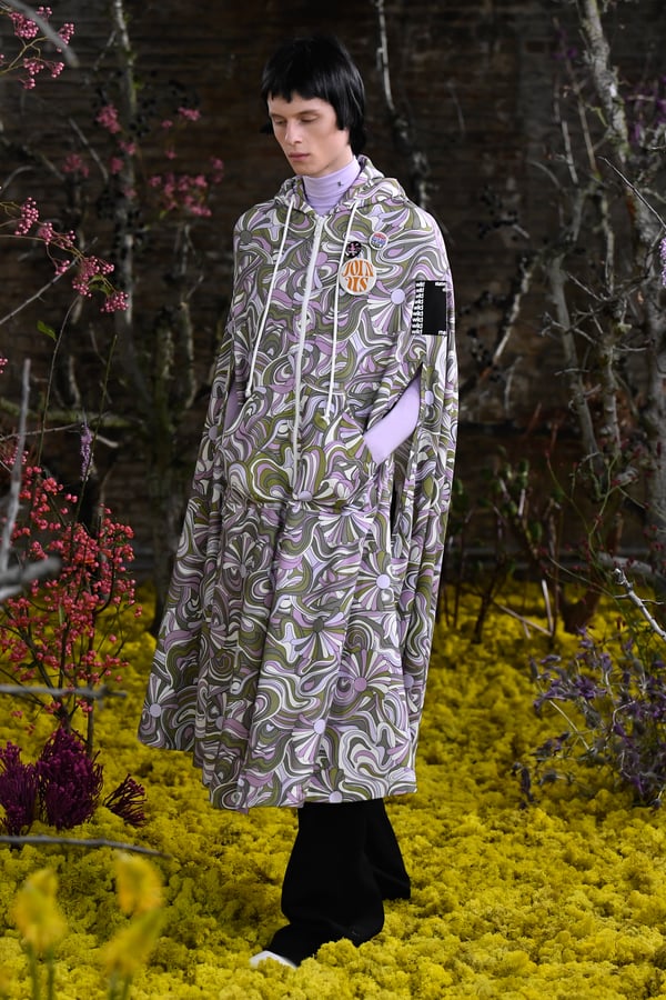 RAF SIMONS 2021年春夏コレクション | 画像72枚 - FASHIONSNAP