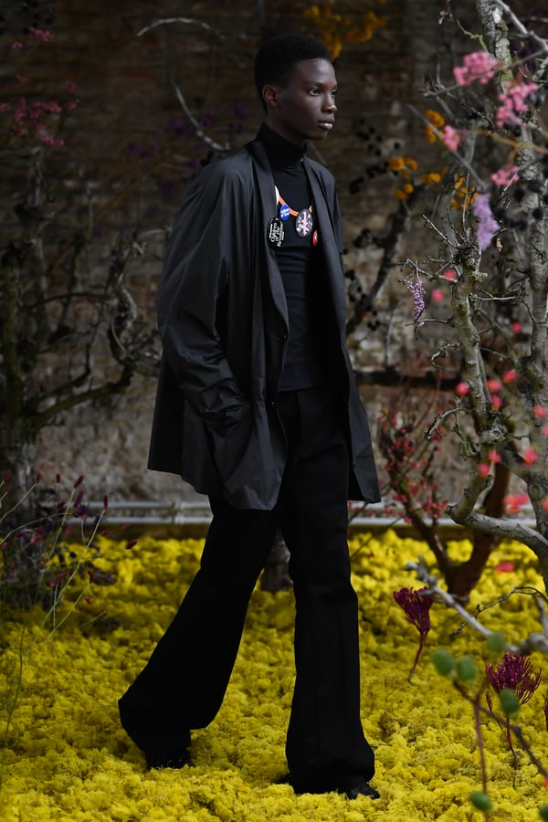 RAF SIMONS 2021年春夏コレクション | 画像72枚 - FASHIONSNAP