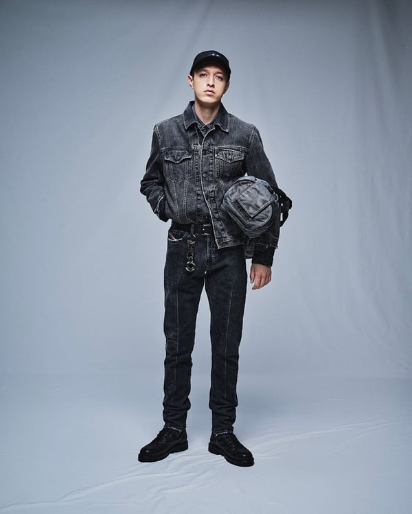 DIESEL 2021AW デニム D4D-P2 W32-