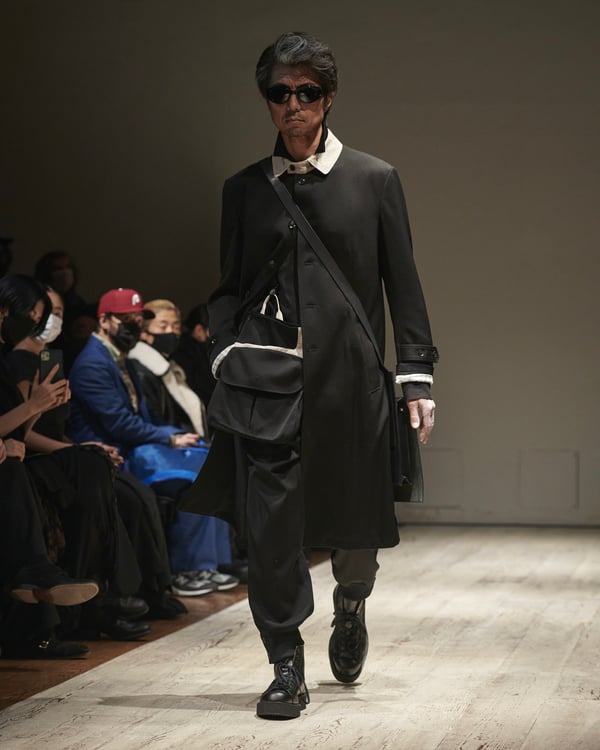 Yohji Yamamoto POUR HOMME 2022年秋冬コレクション | 画像47枚