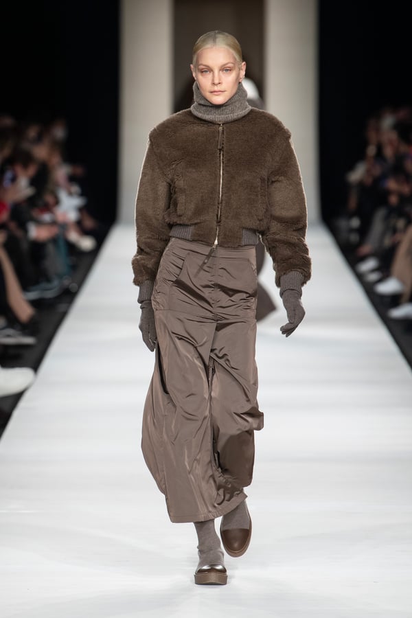 Max Mara 2022年秋冬コレクション | 画像49枚 - FASHIONSNAP