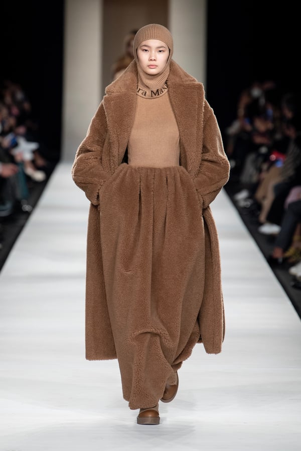 Max Mara 2022年秋冬コレクション | 画像49枚 - FASHIONSNAP