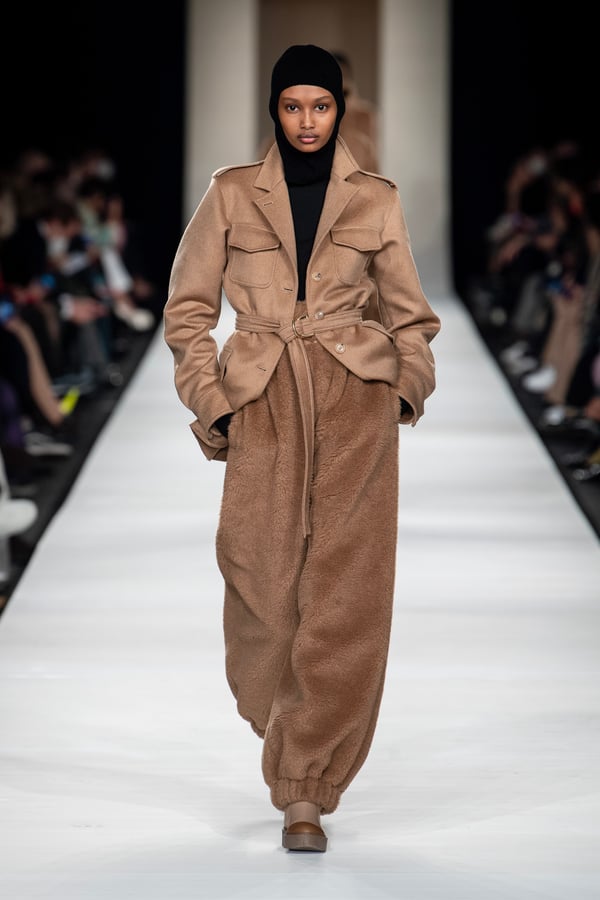 Max Mara 2022年秋冬コレクション | 画像49枚 - FASHIONSNAP