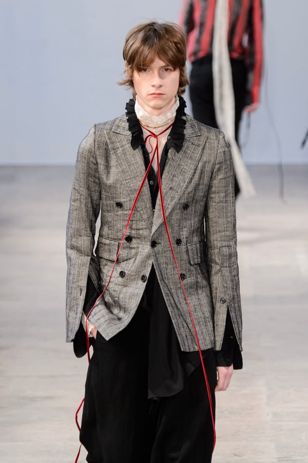 アン ドゥムルメステール(ANN DEMEULEMEESTER) 2016-17年秋冬