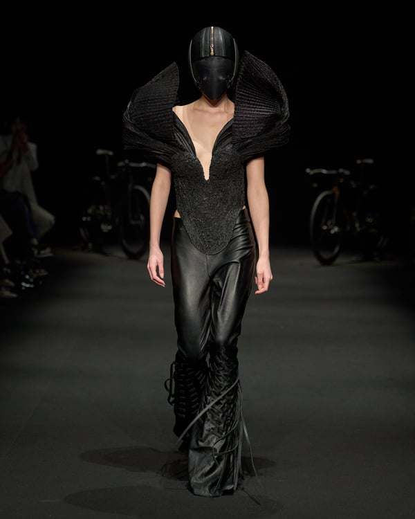 Eduardo Ramosのルック