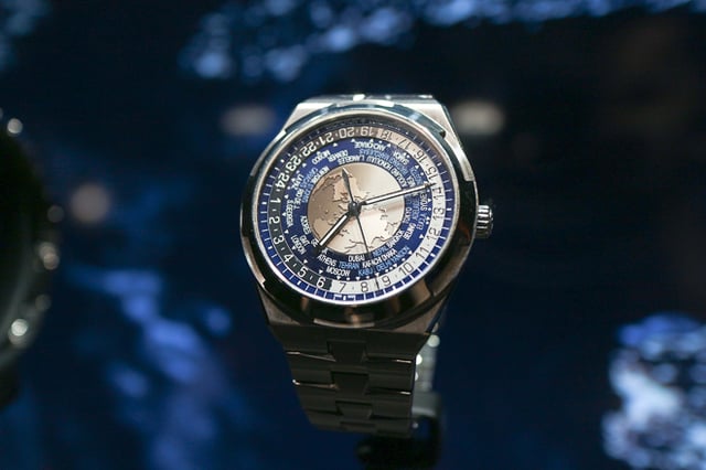 ヴァシュロン・コンスタンタン「OVERSEAS」新作 Image by FASHIONSNAP