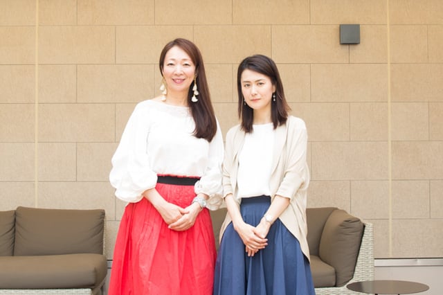 (左から)ジェネリーノ松前博恵代表、松屋銀座の太治有美子さん