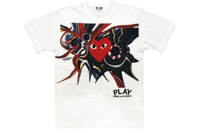 PLAY COMME des GARÇONSとのコラボTシャツ Image by COMME des GARÇONS