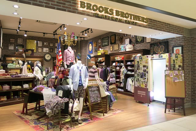 Brooks Brothers Flatiron Shop MARK IS みなとみらい店 Image by FASHIONSNAP
