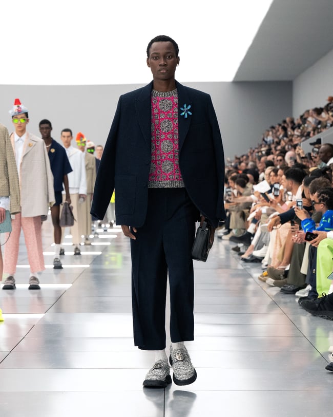 DIOR
