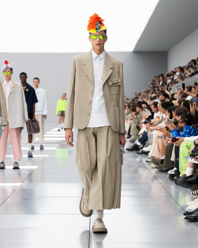 DIOR
