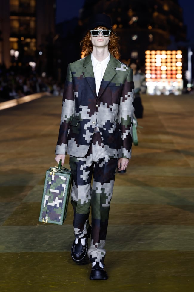 LOUIS VUITTON
