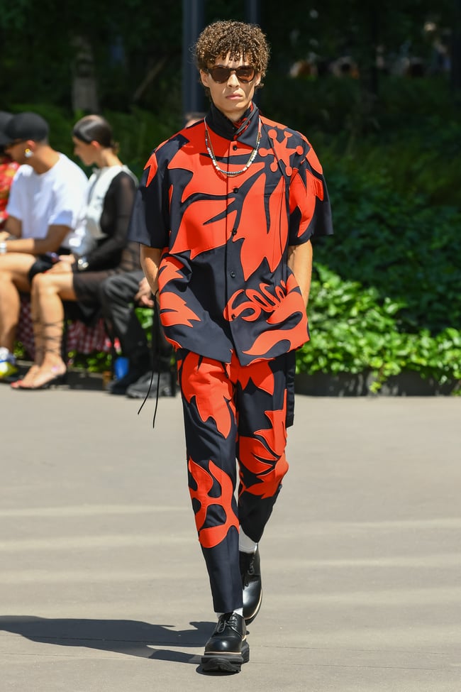 sacai