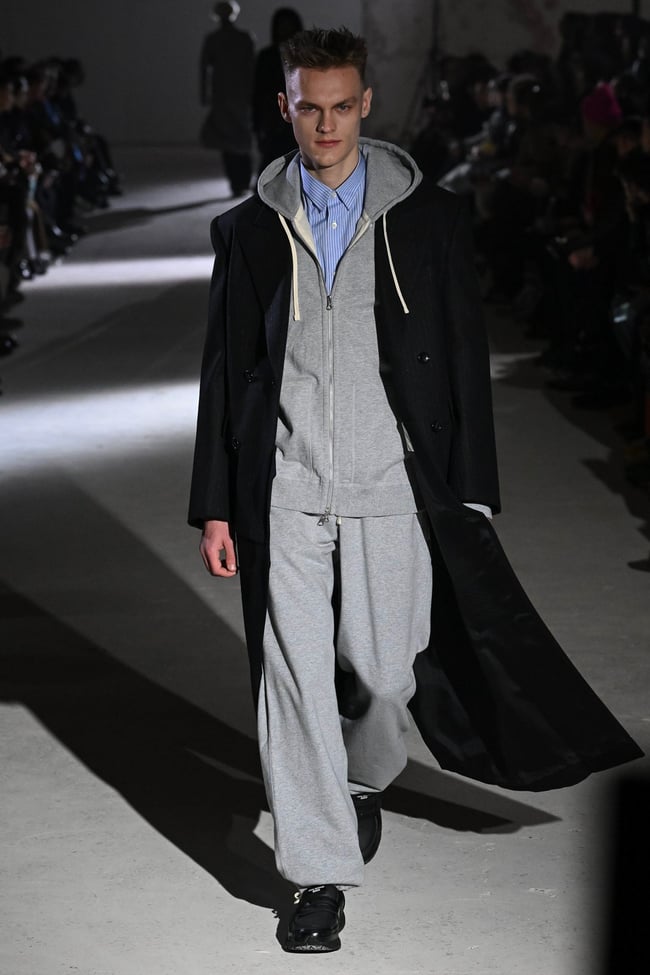 「ジュンヤ ワタナベ マン(JUNYA WATANABE MAN)」がパリファッションウィークで発表した2024年秋冬コレクション