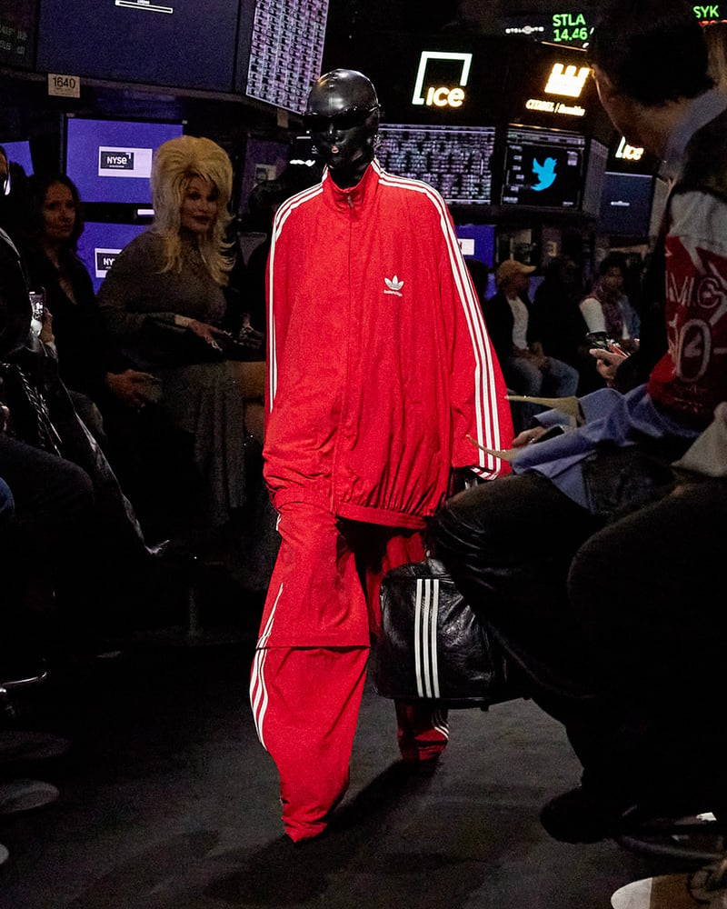 購入先どちらですかbalenciaga adidas アウター