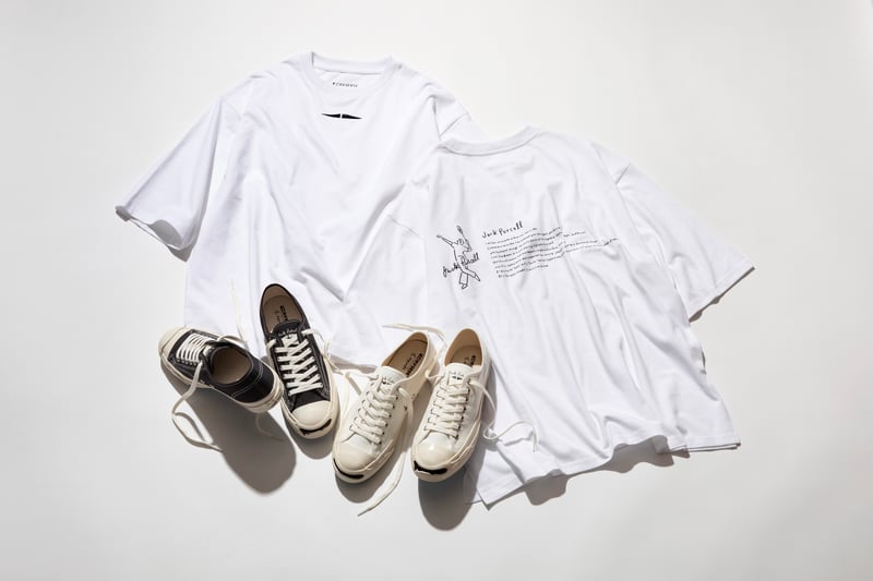 白いTシャツ2枚と白黒2色のジャックパーセル