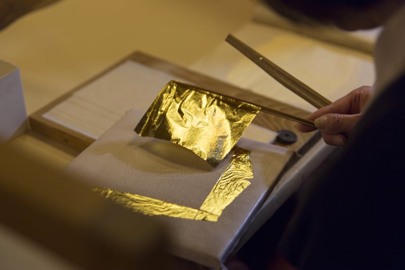 金箔を製造する過程