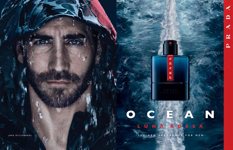 海への冒険へと挑む男性と深い海のようなネイビーのグラデーションデザインの香水のビジュアル