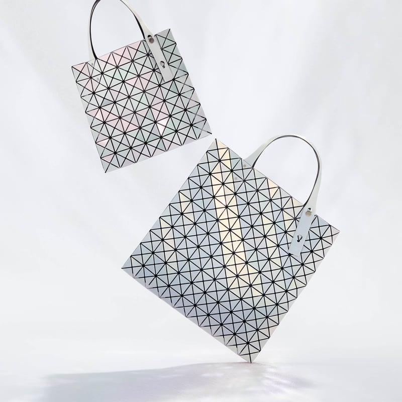 イッセイミヤケ　バオバオ　バッグ　BAOBAO　ISSEY MIYAKE