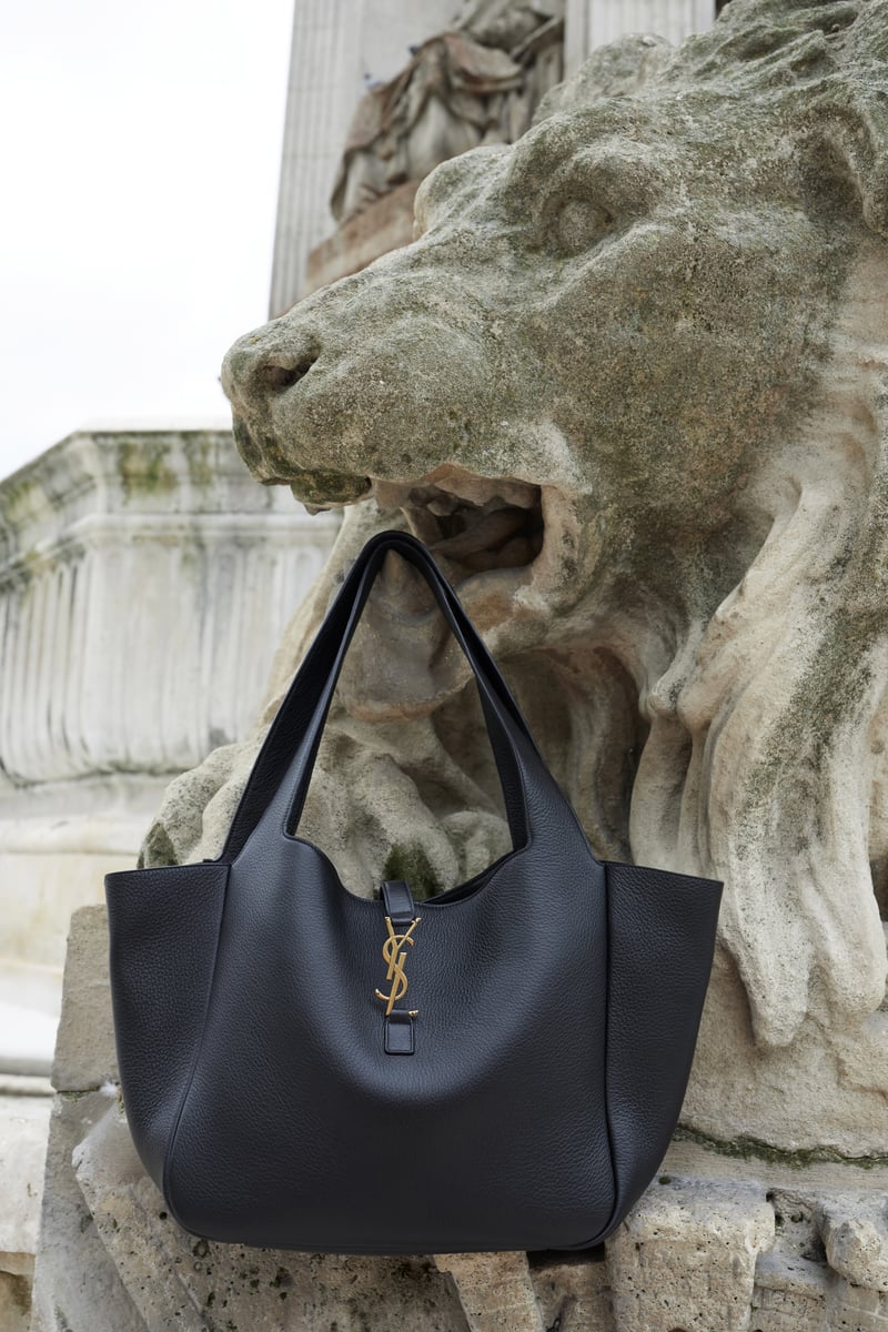 サンローラン」がディアスキン100％の新作バッグを日本先行発売