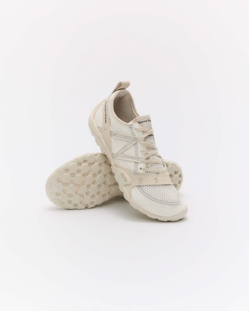 District Vision and New Balance MT10O