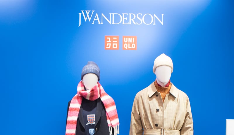 「UNIQLO and JW ANDERSON」ロゴ