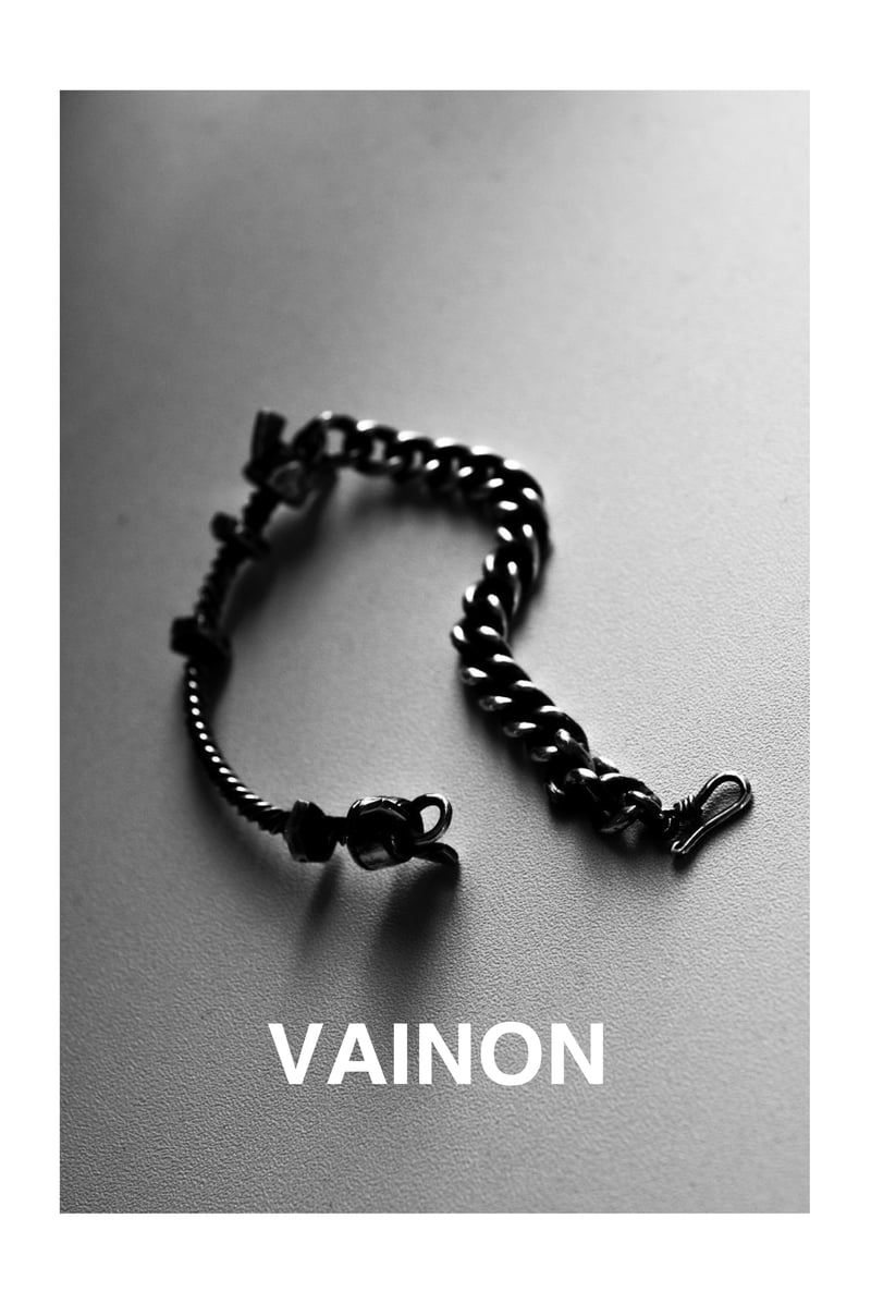 VAINONのブレスレット