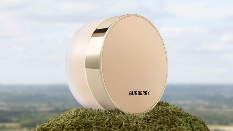 バーバリー ビューティ 新パウダー