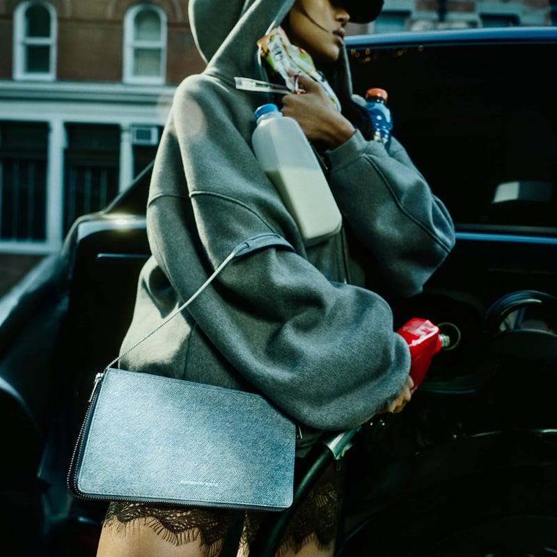 アレキサンダーワン 新作ハンドバッグ「サイレン」 アイテム画像