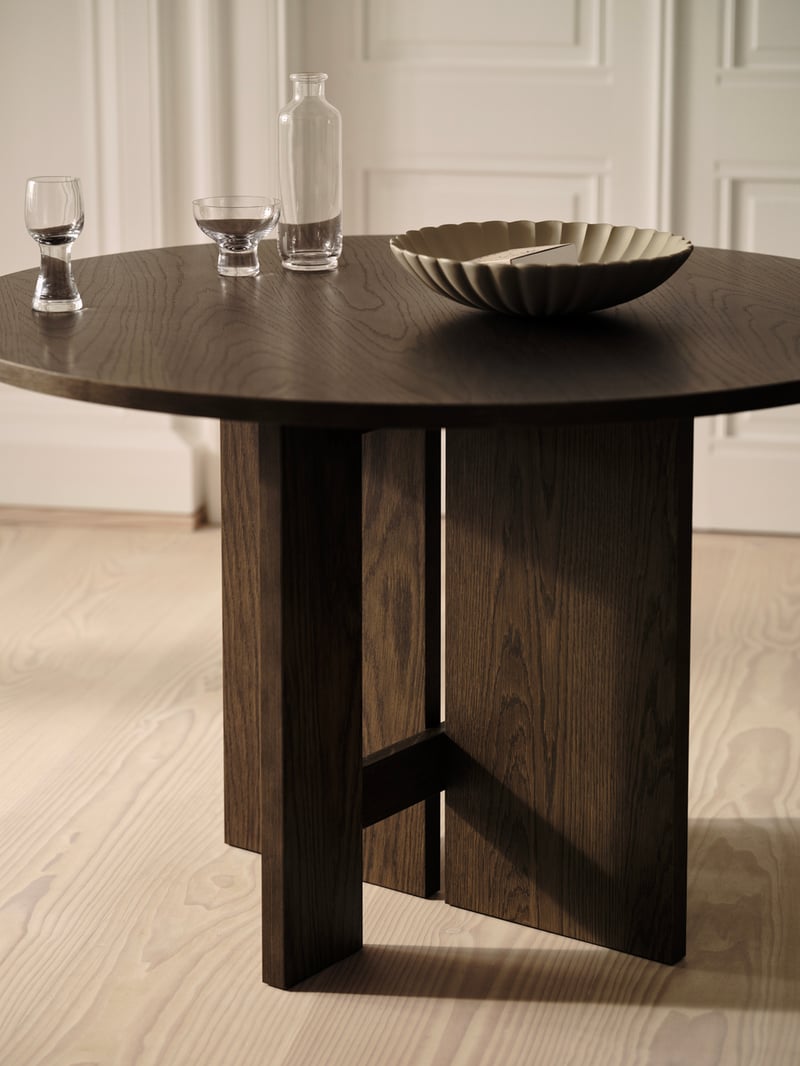 ダイニングテーブル