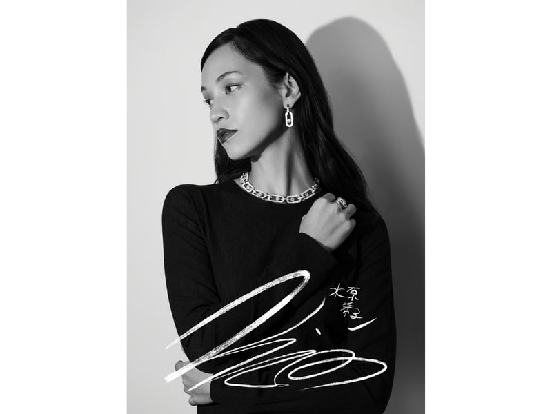 ⽔原希⼦の人物画像