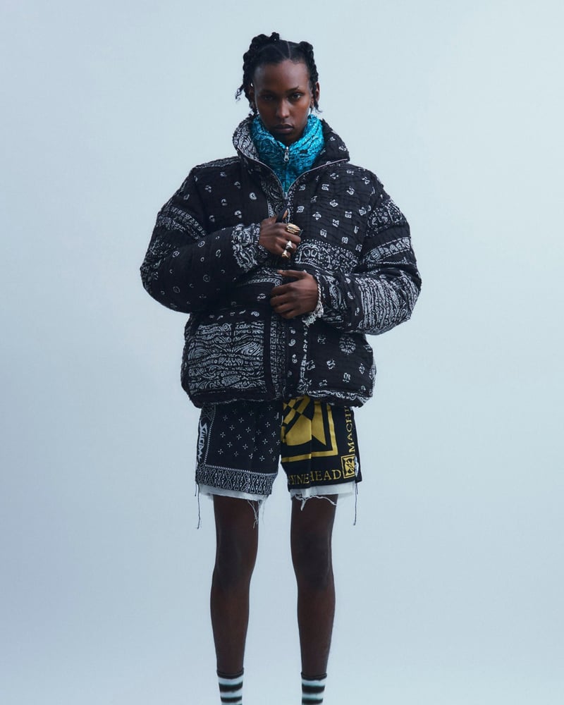 チルドレンオブザディスコーダンスの服を着た男性モデル