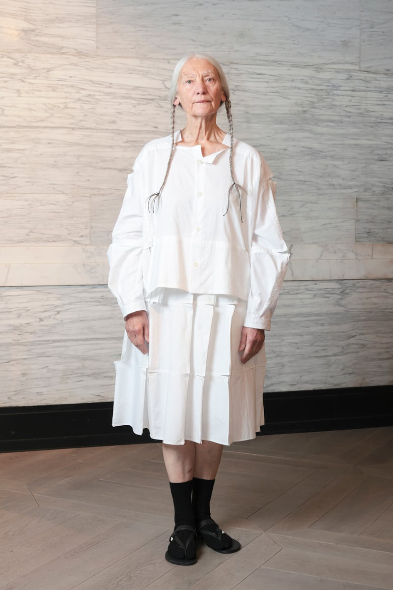 Phoebe English 2025年春夏