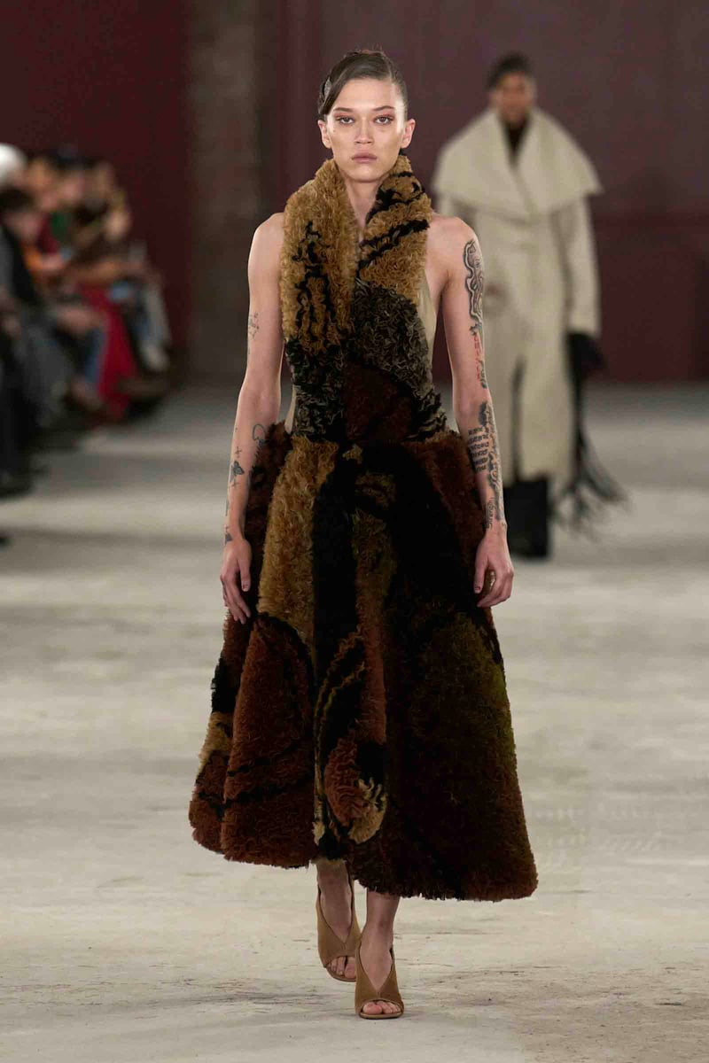 Diotima 2026���ﶬ