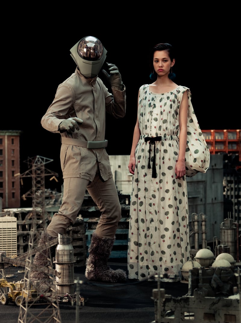 UNDERCOVER 2011年春夏ウィメンズコレクション