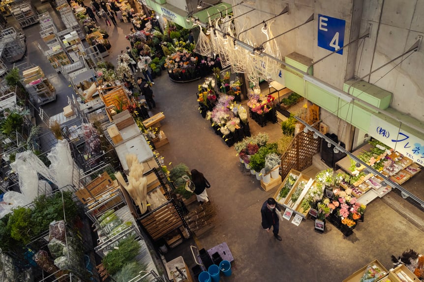 バンタンデザイン研究所の学生たちが挑む、服作りの舞台裏