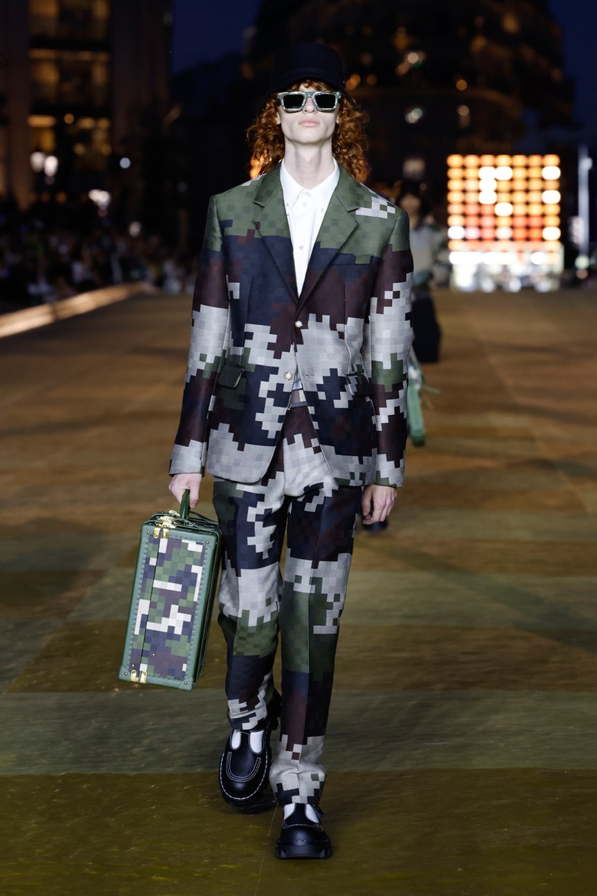 LOUIS VUITTON