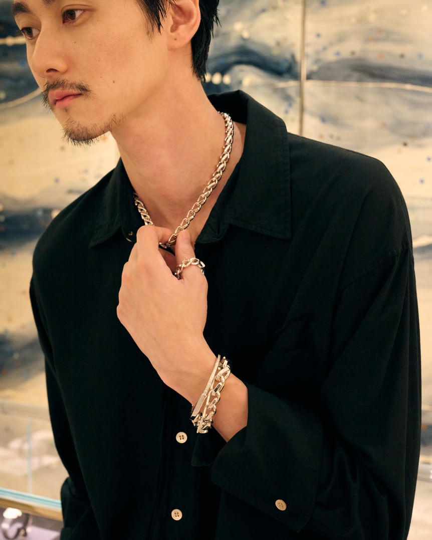 栁俊太郎