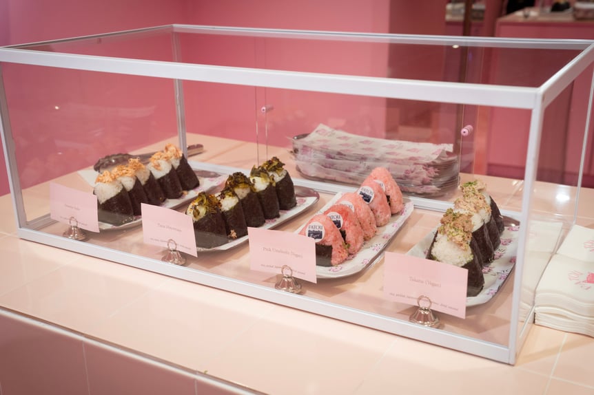 「オニツカタイガー(Onitsuka Tiger)」「パトゥ(PATOU)」のコラボレーションポップアップ。場所はロンドン店。