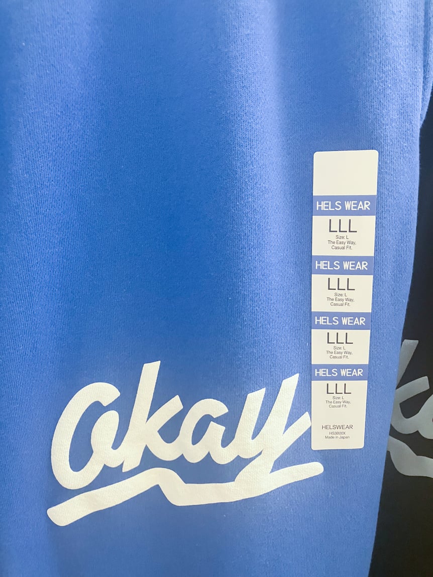 量販店のアパレルのようなサイズ表記のシール