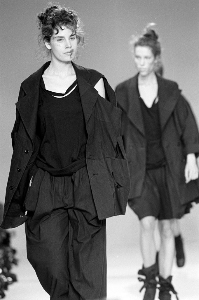「コム デ ギャルソン」の1983年のコレクション