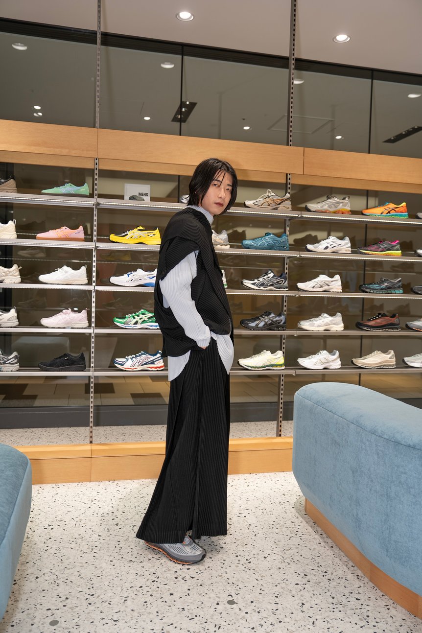 アシックス店内でのファッションスナップ