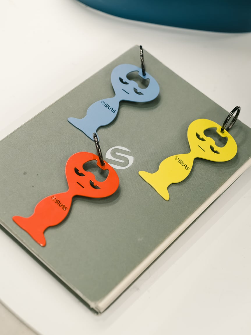 ����饯���`