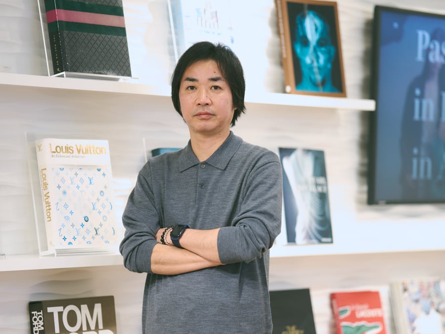 三宅一生 プリーツプリーズ初の書籍 TASCHENから出版