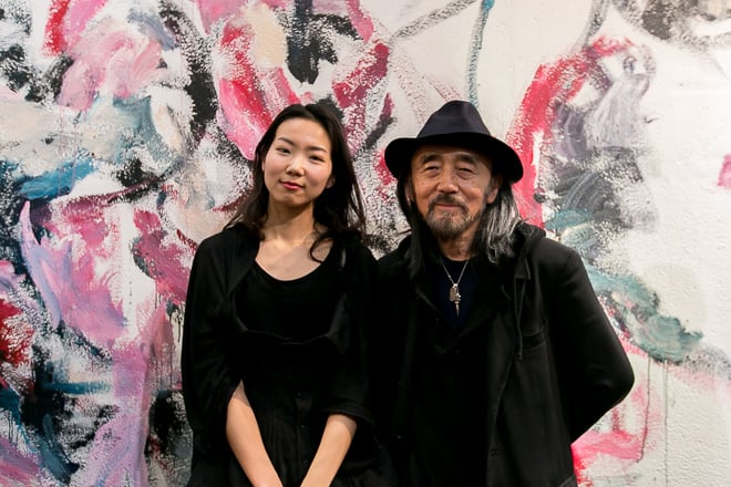 デザイナー山本耀司と新進アーティスト朝倉優佳による展覧会「画