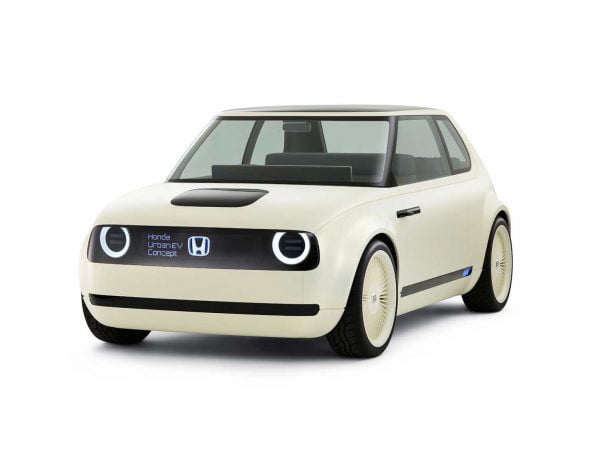 ヴィヴィアン・ウエストウッドのミニカー限定発売 独シュコー社とコラボ