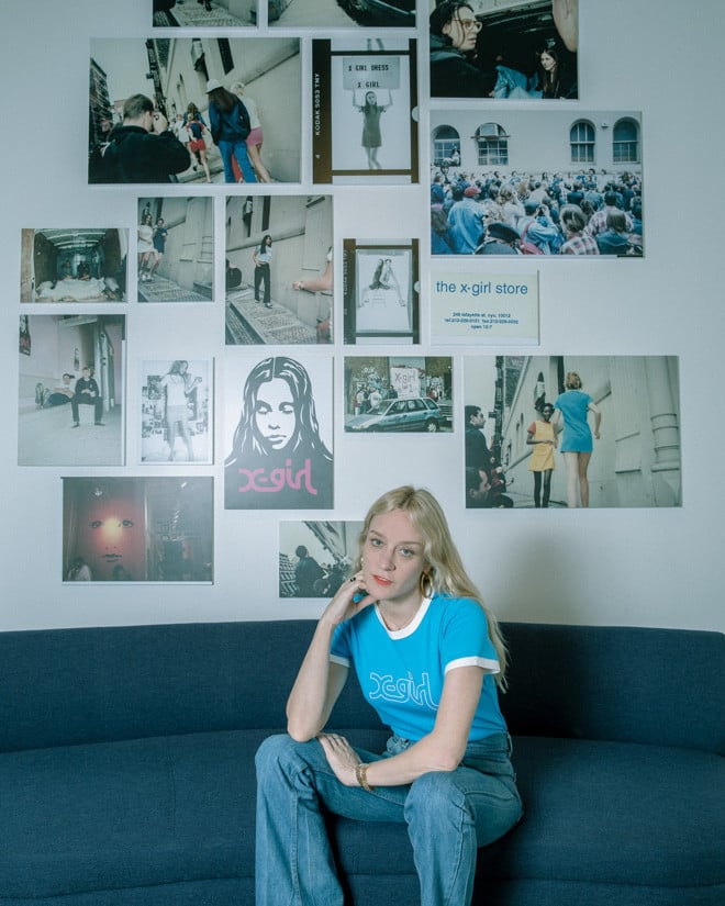 クロエ・セヴィニーのポートレート写真がTシャツに、原画の写真 クロエ・セヴィニーのポートレート写真がTシャツに、原画の写真
